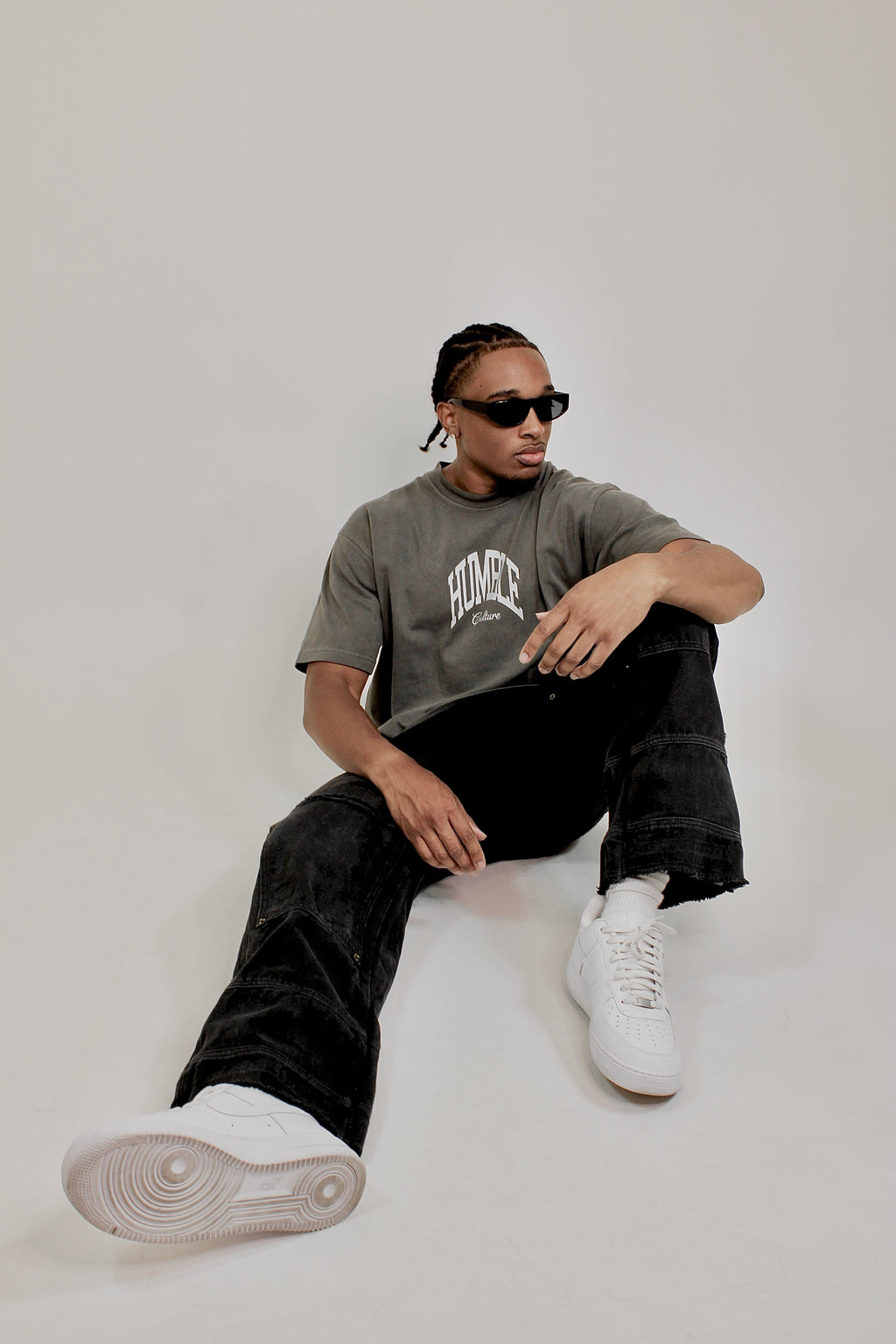 Humble Leaders (Grey)