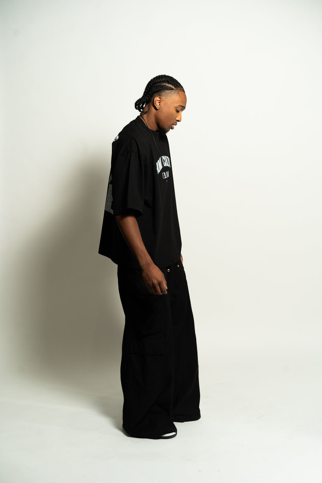 Flexing Doesn't Validate Me T-shirt Black